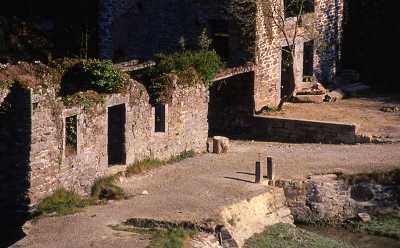 ruines du moulin du Prat